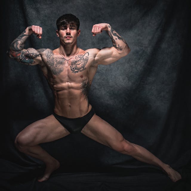 Galtrovrenia rólunk